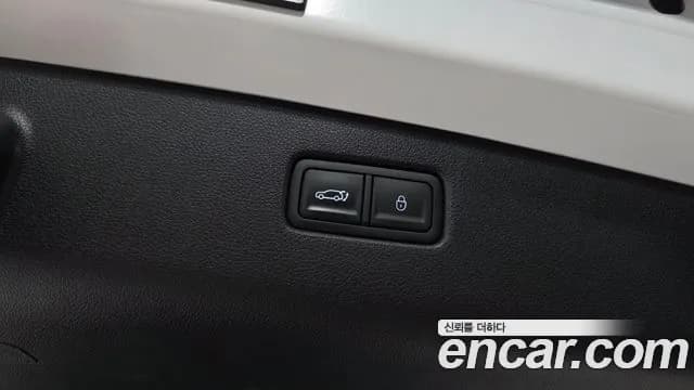 2023 Genesis GV70 2.5T Gasoline 2WD Sold VIN KMTMA81BBPU130940 – exterior detail 2023 Genesis GV70 2.5T Gasoline 2WD Sold VIN KMTMA81BBPU130940 – exterior detail