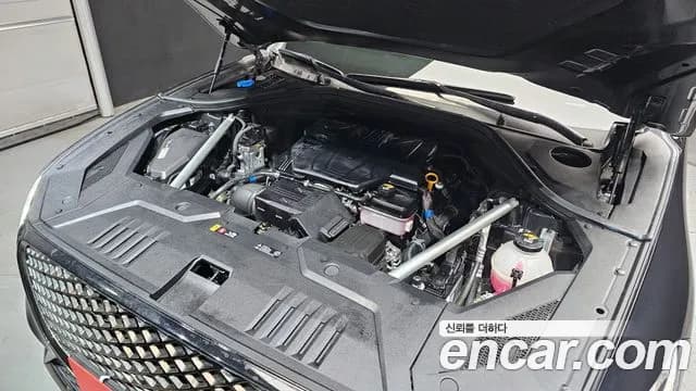 2024 Genesis GV70 2.5T Gasoline 2WD Sold VIN KMTMA81BBRU157875 – trunk area 2024 Genesis GV70 2.5T Gasoline 2WD Sold VIN KMTMA81BBRU157875 – trunk area