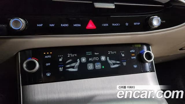 2025 Genesis GV70 2.5T Gasoline 2WD Sold VIN KMTMA81BBSU202208 – photo 14 2025 Genesis GV70 2.5T Gasoline 2WD Sold VIN KMTMA81BBSU202208 – photo 14