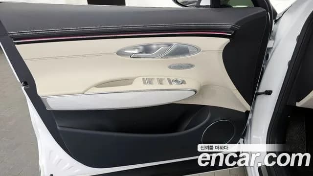 2025 Genesis GV70 2.5T Gasoline 2WD Sold VIN KMTMA81BBSU202628 – interior seats 2025 Genesis GV70 2.5T Gasoline 2WD Sold VIN KMTMA81BBSU202628 – interior seats