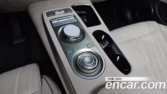2021 Genesis GV70 2.5T Gasoline AWD Sold VIN KMTMA81BDMU002916 – front exterior 2021 Genesis GV70 2.5T Gasoline AWD Sold VIN KMTMA81BDMU002916 – front exterior