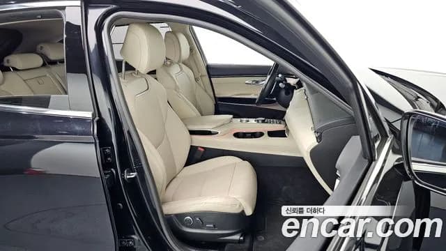 2021 Genesis GV70 2.5T Gasoline AWD Sold VIN KMTMA81BDMU003884 – exterior detail 2021 Genesis GV70 2.5T Gasoline AWD Sold VIN KMTMA81BDMU003884 – exterior detail