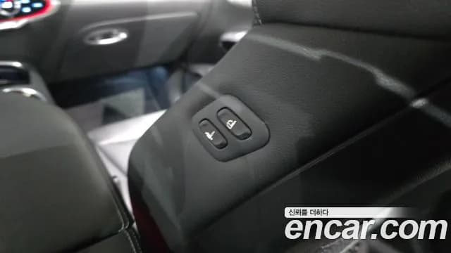 2021 Genesis GV70 2.5T Gasoline AWD Sold VIN KMTMA81BDMU008960 – photo 33 2021 Genesis GV70 2.5T Gasoline AWD Sold VIN KMTMA81BDMU008960 – photo 33