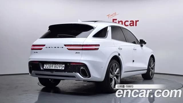 2021 Genesis GV70 2.5T Gasoline AWD Sold VIN KMTMA81BDMU015891 – photo 17 2021 Genesis GV70 2.5T Gasoline AWD Sold VIN KMTMA81BDMU015891 – photo 17