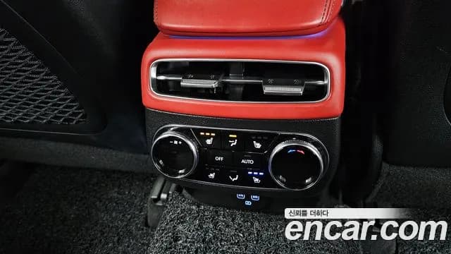 2022 Genesis GV70 2.5T Gasoline AWD Sold VIN KMTMA81BDNU055154 – photo 28 2022 Genesis GV70 2.5T Gasoline AWD Sold VIN KMTMA81BDNU055154 – photo 28