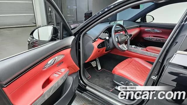 2022 Genesis GV70 2.5T Gasoline AWD Sold VIN KMTMA81BDNU056613 – side profile 2022 Genesis GV70 2.5T Gasoline AWD Sold VIN KMTMA81BDNU056613 – side profile