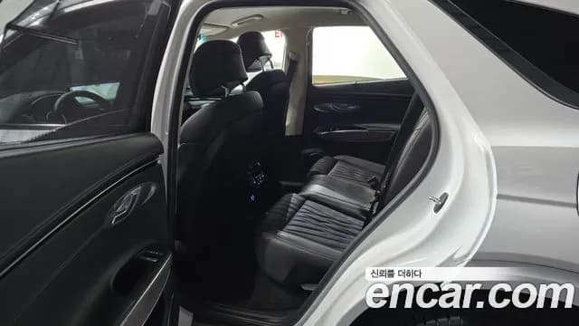 2022 Genesis GV70 2.5T Gasoline AWD Sold VIN KMTMA81BDNU063751 – interior seats 2022 Genesis GV70 2.5T Gasoline AWD Sold VIN KMTMA81BDNU063751 – interior seats