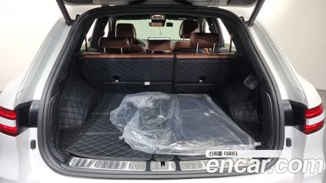 2022 Genesis GV70 2.5T Gasoline AWD Sold VIN KMTMA81BDNU066823 – photo 26 2022 Genesis GV70 2.5T Gasoline AWD Sold VIN KMTMA81BDNU066823 – photo 26