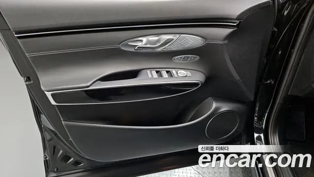 2022 Genesis GV70 2.5T Gasoline AWD Sold VIN KMTMA81BDNU070815 – photo 15 2022 Genesis GV70 2.5T Gasoline AWD Sold VIN KMTMA81BDNU070815 – photo 15