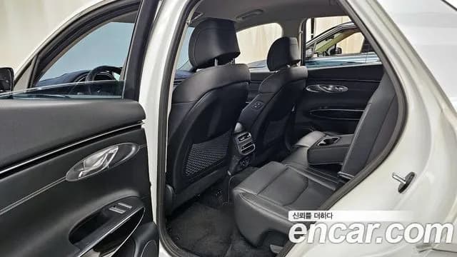 2022 Genesis GV70 2.5T Gasoline AWD Sold VIN KMTMA81BDNU070897 – photo 11 2022 Genesis GV70 2.5T Gasoline AWD Sold VIN KMTMA81BDNU070897 – photo 11