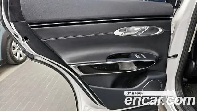 2022 Genesis GV70 2.5T Gasoline AWD Sold VIN KMTMA81BDNU070897 – photo 21 2022 Genesis GV70 2.5T Gasoline AWD Sold VIN KMTMA81BDNU070897 – photo 21