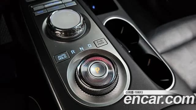 2022 Genesis GV70 2.5T Gasoline AWD Sold VIN KMTMA81BDNU072806 – trunk area 2022 Genesis GV70 2.5T Gasoline AWD Sold VIN KMTMA81BDNU072806 – trunk area