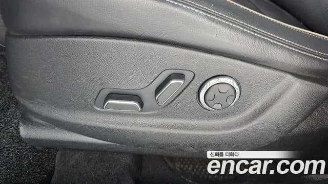 2022 Genesis GV70 2.5T Gasoline AWD Sold VIN KMTMA81BDNU072806 – photo 14 2022 Genesis GV70 2.5T Gasoline AWD Sold VIN KMTMA81BDNU072806 – photo 14