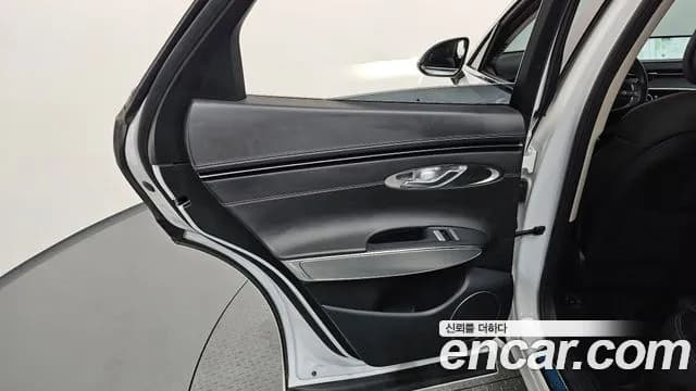 2022 Genesis GV70 2.5T Gasoline AWD Sold VIN KMTMA81BDNU072806 – photo 31 2022 Genesis GV70 2.5T Gasoline AWD Sold VIN KMTMA81BDNU072806 – photo 31