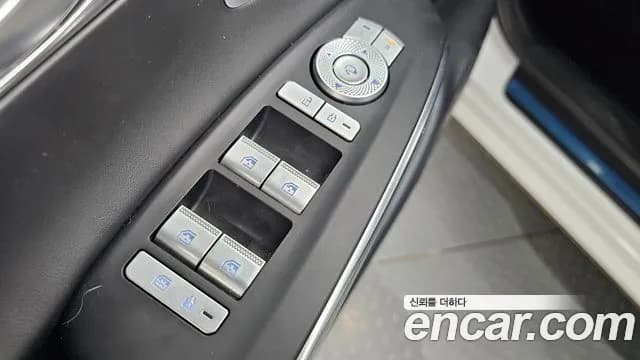 2022 Genesis GV70 2.5T Gasoline AWD Sold VIN KMTMA81BDNU072806 – photo 37 2022 Genesis GV70 2.5T Gasoline AWD Sold VIN KMTMA81BDNU072806 – photo 37