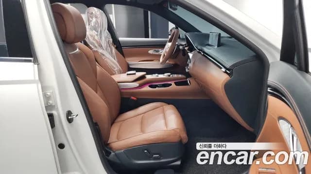 2022 Genesis GV70 2.5T Gasoline AWD Sold VIN KMTMA81BDNU074780 – undercarriage 2022 Genesis GV70 2.5T Gasoline AWD Sold VIN KMTMA81BDNU074780 – undercarriage