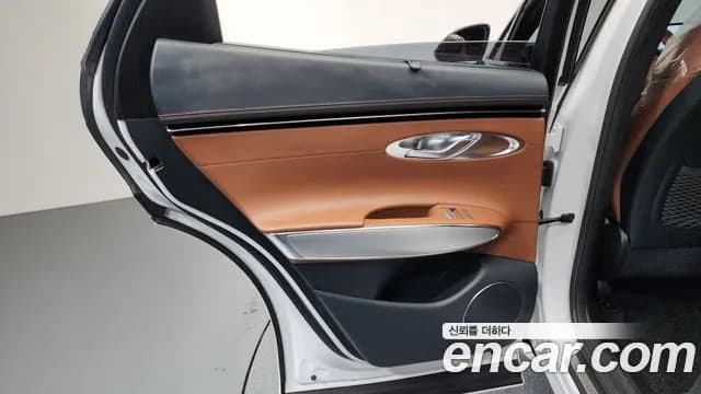 2022 Genesis GV70 2.5T Gasoline AWD Sold VIN KMTMA81BDNU074780 – photo 23 2022 Genesis GV70 2.5T Gasoline AWD Sold VIN KMTMA81BDNU074780 – photo 23