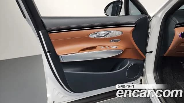 2022 Genesis GV70 2.5T Gasoline AWD Sold VIN KMTMA81BDNU074780 – photo 25 2022 Genesis GV70 2.5T Gasoline AWD Sold VIN KMTMA81BDNU074780 – photo 25