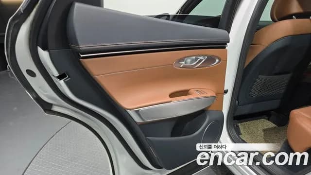 2022 Genesis GV70 2.5T Gasoline AWD Sold VIN KMTMA81BDNU075722 – photo 17 2022 Genesis GV70 2.5T Gasoline AWD Sold VIN KMTMA81BDNU075722 – photo 17