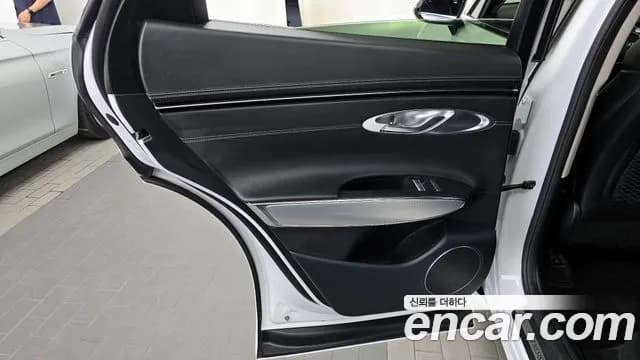 2023 Genesis GV70 2.5T Gasoline AWD Sold VIN KMTMA81BDPU078609 – photo 16 2023 Genesis GV70 2.5T Gasoline AWD Sold VIN KMTMA81BDPU078609 – photo 16
