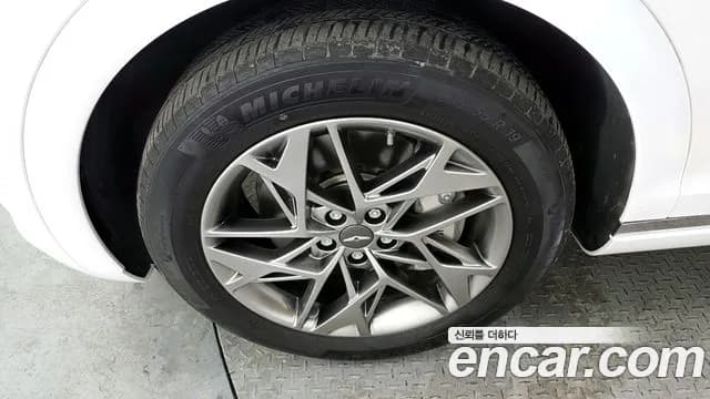 2023 Genesis GV70 2.5T Gasoline AWD Sold VIN KMTMA81BDPU101505 – photo 18 2023 Genesis GV70 2.5T Gasoline AWD Sold VIN KMTMA81BDPU101505 – photo 18