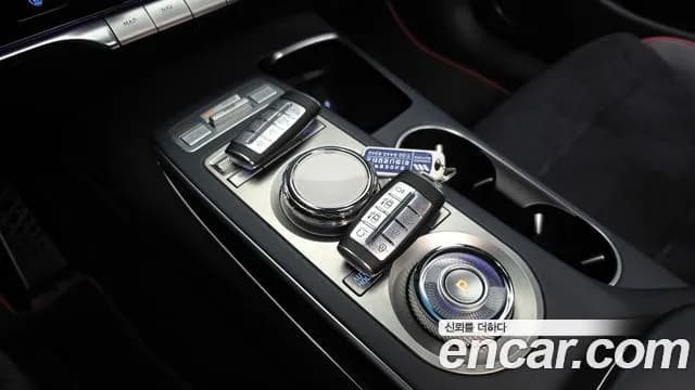 2023 Genesis GV70 2.5T Gasoline AWD Sold VIN KMTMA81BDPU107064 – exterior detail 2023 Genesis GV70 2.5T Gasoline AWD Sold VIN KMTMA81BDPU107064 – exterior detail