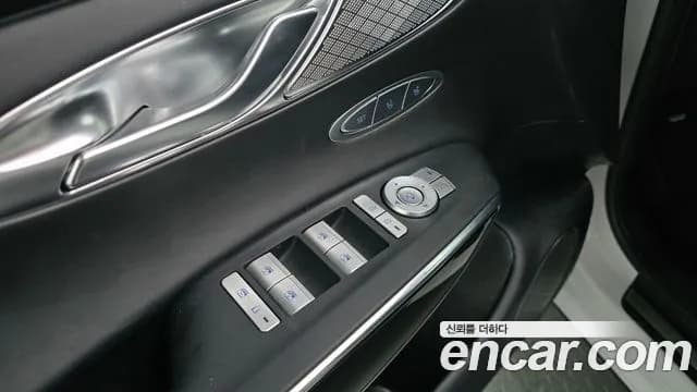 2023 Genesis GV70 2.5T Gasoline AWD Sold VIN KMTMA81BDPU109929 – dashboard 2023 Genesis GV70 2.5T Gasoline AWD Sold VIN KMTMA81BDPU109929 – dashboard