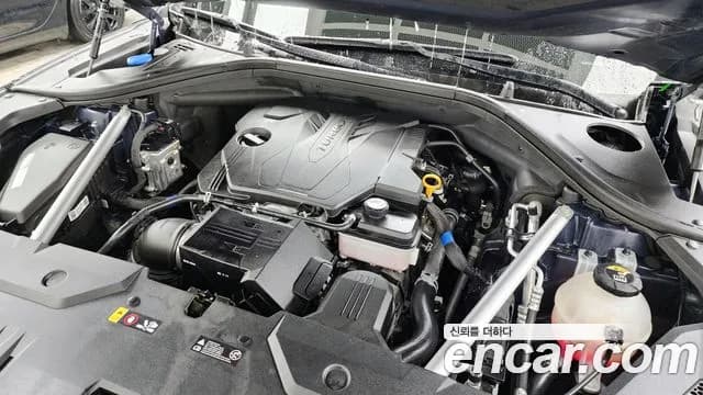 2023 Genesis GV70 2.5T Gasoline AWD Sold VIN KMTMA81BDPU110522 – engine bay 2023 Genesis GV70 2.5T Gasoline AWD Sold VIN KMTMA81BDPU110522 – engine bay