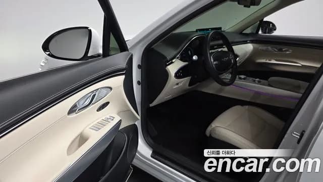 2023 Genesis GV70 2.5T Gasoline AWD Sold VIN KMTMA81BDPU117404 – photo 12 2023 Genesis GV70 2.5T Gasoline AWD Sold VIN KMTMA81BDPU117404 – photo 12