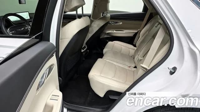2023 Genesis GV70 2.5T Gasoline AWD Sold VIN KMTMA81BDPU122665 – interior seats 2023 Genesis GV70 2.5T Gasoline AWD Sold VIN KMTMA81BDPU122665 – interior seats