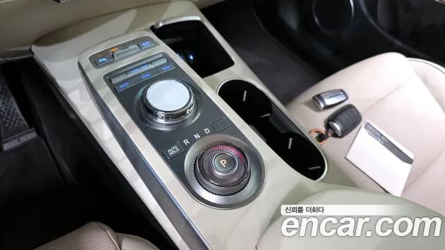 2023 Genesis GV70 2.5T Gasoline AWD Sold VIN KMTMA81BDPU122665 – photo 12 2023 Genesis GV70 2.5T Gasoline AWD Sold VIN KMTMA81BDPU122665 – photo 12