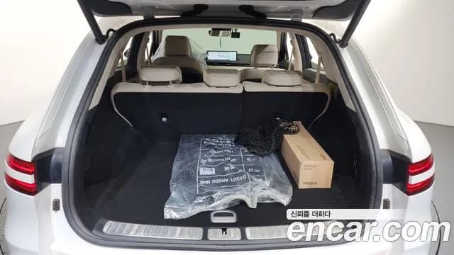 2023 Genesis GV70 2.5T Gasoline AWD Sold VIN KMTMA81BDPU126517 – interior seats 2023 Genesis GV70 2.5T Gasoline AWD Sold VIN KMTMA81BDPU126517 – interior seats