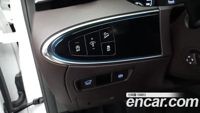 2023 Genesis GV70 2.5T Gasoline AWD Sold VIN KMTMA81BDPU127093 – exterior detail 2023 Genesis GV70 2.5T Gasoline AWD Sold VIN KMTMA81BDPU127093 – exterior detail