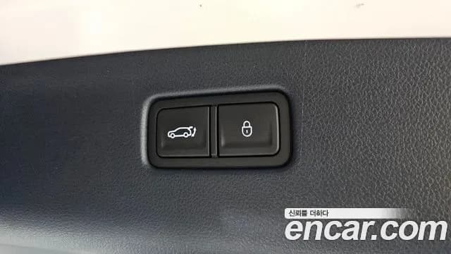 2023 Genesis GV70 2.5T Gasoline AWD Sold VIN KMTMA81BDPU127861 – interior seats 2023 Genesis GV70 2.5T Gasoline AWD Sold VIN KMTMA81BDPU127861 – interior seats