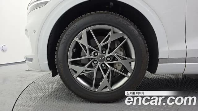 2023 Genesis GV70 2.5T Gasoline AWD Sold VIN KMTMA81BDPU135183 – trunk area 2023 Genesis GV70 2.5T Gasoline AWD Sold VIN KMTMA81BDPU135183 – trunk area