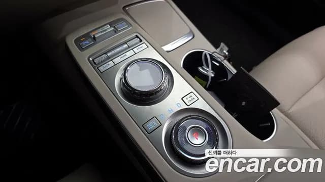 2023 Genesis GV70 2.5T Gasoline AWD Sold VIN KMTMA81BDPU135443 – exterior detail 2023 Genesis GV70 2.5T Gasoline AWD Sold VIN KMTMA81BDPU135443 – exterior detail
