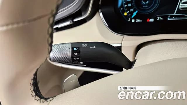 2024 Genesis GV70 2.5T Gasoline AWD Sold VIN KMTMA81BDRU150822 – interior seats 2024 Genesis GV70 2.5T Gasoline AWD Sold VIN KMTMA81BDRU150822 – interior seats