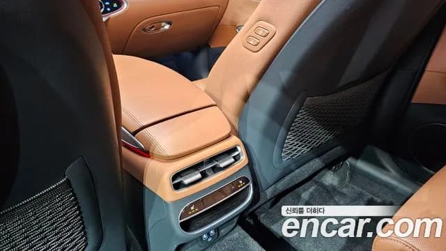 2024 Genesis GV70 2.5T Gasoline AWD Sold VIN KMTMA81BDRU160095 – undercarriage 2024 Genesis GV70 2.5T Gasoline AWD Sold VIN KMTMA81BDRU160095 – undercarriage