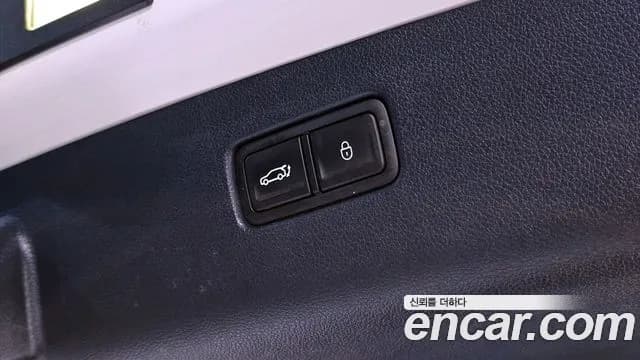 2024 Genesis GV70 2.5T Gasoline AWD Sold VIN KMTMA81BDRU162450 – interior seats 2024 Genesis GV70 2.5T Gasoline AWD Sold VIN KMTMA81BDRU162450 – interior seats