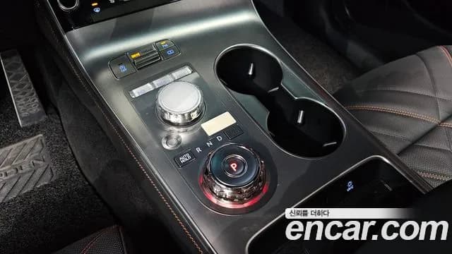 2025 Genesis GV70 2.5T Gasoline AWD Sold VIN KMTMA81BDSU183631 – photo 17 2025 Genesis GV70 2.5T Gasoline AWD Sold VIN KMTMA81BDSU183631 – photo 17