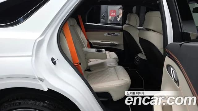 2025 Genesis GV70 2.5T Gasoline AWD Sold VIN KMTMA81BDSU183655 – exterior detail 2025 Genesis GV70 2.5T Gasoline AWD Sold VIN KMTMA81BDSU183655 – exterior detail
