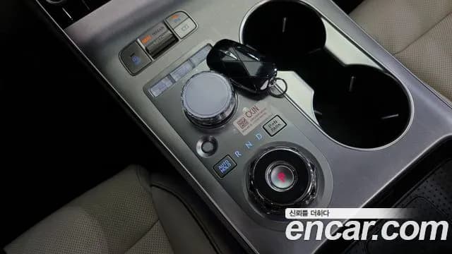 2025 Genesis GV70 2.5T Gasoline AWD Sold VIN KMTMA81BDSU195638 – photo 14 2025 Genesis GV70 2.5T Gasoline AWD Sold VIN KMTMA81BDSU195638 – photo 14