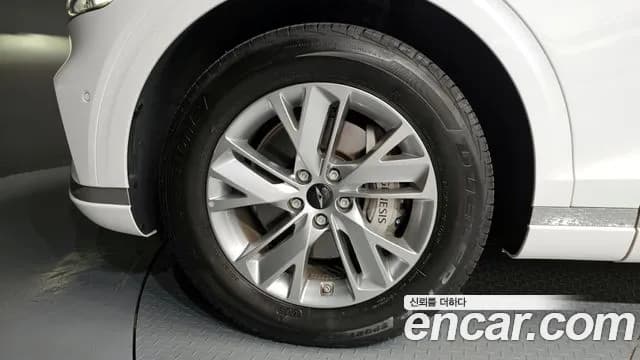 2025 Genesis GV70 2.5T Gasoline AWD Sold VIN KMTMA81BDSU237462 – photo 21 2025 Genesis GV70 2.5T Gasoline AWD Sold VIN KMTMA81BDSU237462 – photo 21