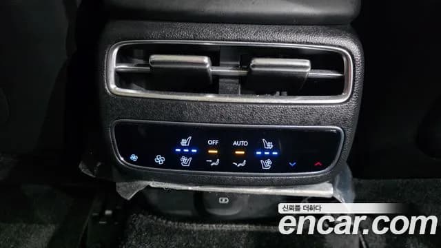 2025 Genesis GV70 2.5T Gasoline AWD Sold VIN KMTMA81BDSU238953 – photo 18 2025 Genesis GV70 2.5T Gasoline AWD Sold VIN KMTMA81BDSU238953 – photo 18