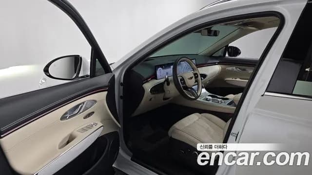 2025 Genesis GV70 2.5T Gasoline AWD Sold VIN KMTMA81BDSU239450 – front exterior 2025 Genesis GV70 2.5T Gasoline AWD Sold VIN KMTMA81BDSU239450 – front exterior