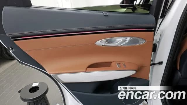 2025 Genesis GV70 2.5T Gasoline AWD Sold VIN KMTMA81BDSU240697 – engine bay 2025 Genesis GV70 2.5T Gasoline AWD Sold VIN KMTMA81BDSU240697 – engine bay