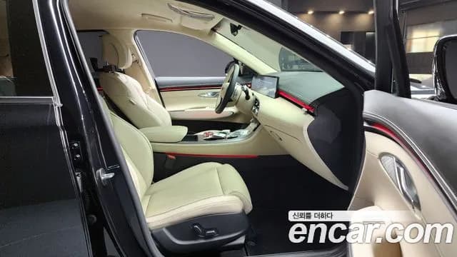 2025 Genesis GV70 2.5T Gasoline AWD Sold VIN KMTMA81BDSU246390 – photo 11 2025 Genesis GV70 2.5T Gasoline AWD Sold VIN KMTMA81BDSU246390 – photo 11