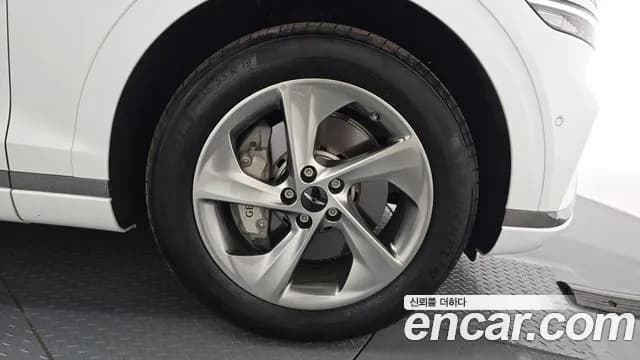 2025 Genesis GV70 2.5T Gasoline AWD Sold VIN KMTMA81BDSU250758 – front exterior 2025 Genesis GV70 2.5T Gasoline AWD Sold VIN KMTMA81BDSU250758 – front exterior