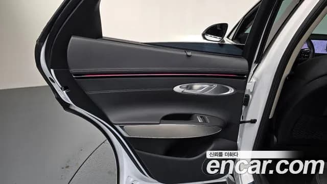 2025 Genesis GV70 2.5T Gasoline AWD Sold VIN KMTMA81BDSU250758 – photo 20 2025 Genesis GV70 2.5T Gasoline AWD Sold VIN KMTMA81BDSU250758 – photo 20