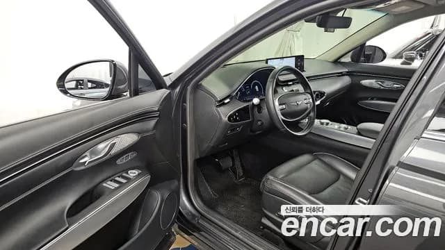 2021 Genesis GV70 2.2 Diesel AWD Sold VIN KMTMB81ADMU000700 – exterior detail 2021 Genesis GV70 2.2 Diesel AWD Sold VIN KMTMB81ADMU000700 – exterior detail